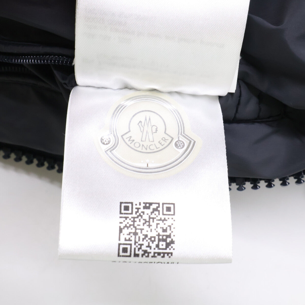 MONCLER MONTGENEVRE Wool Hooded Down Jacket Navy Size 5