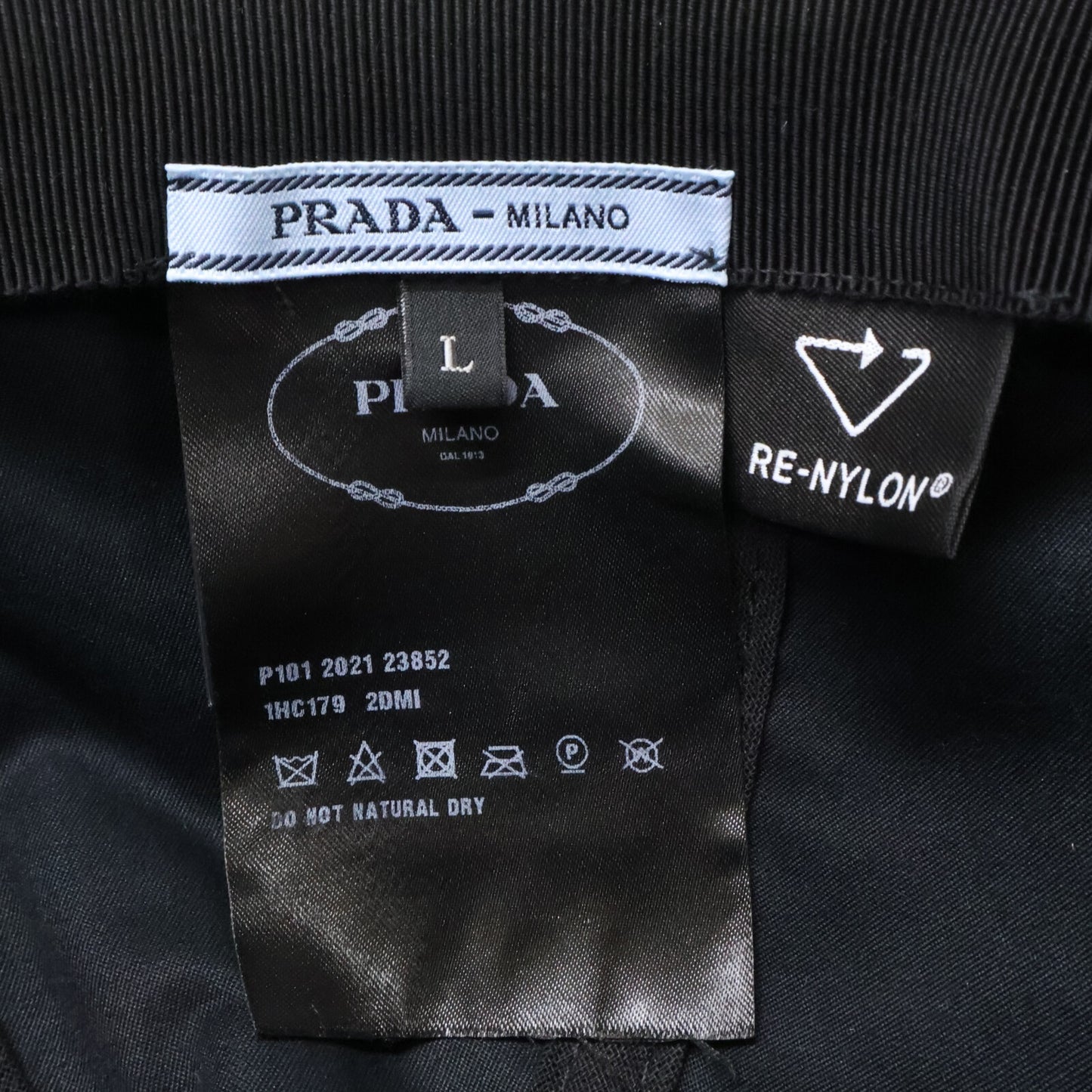 PRADA Nylon Logo Embroidered Cap Black Size L