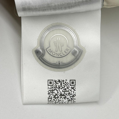 MONCLER YERES 19 Nylon Light Down Jacket White
