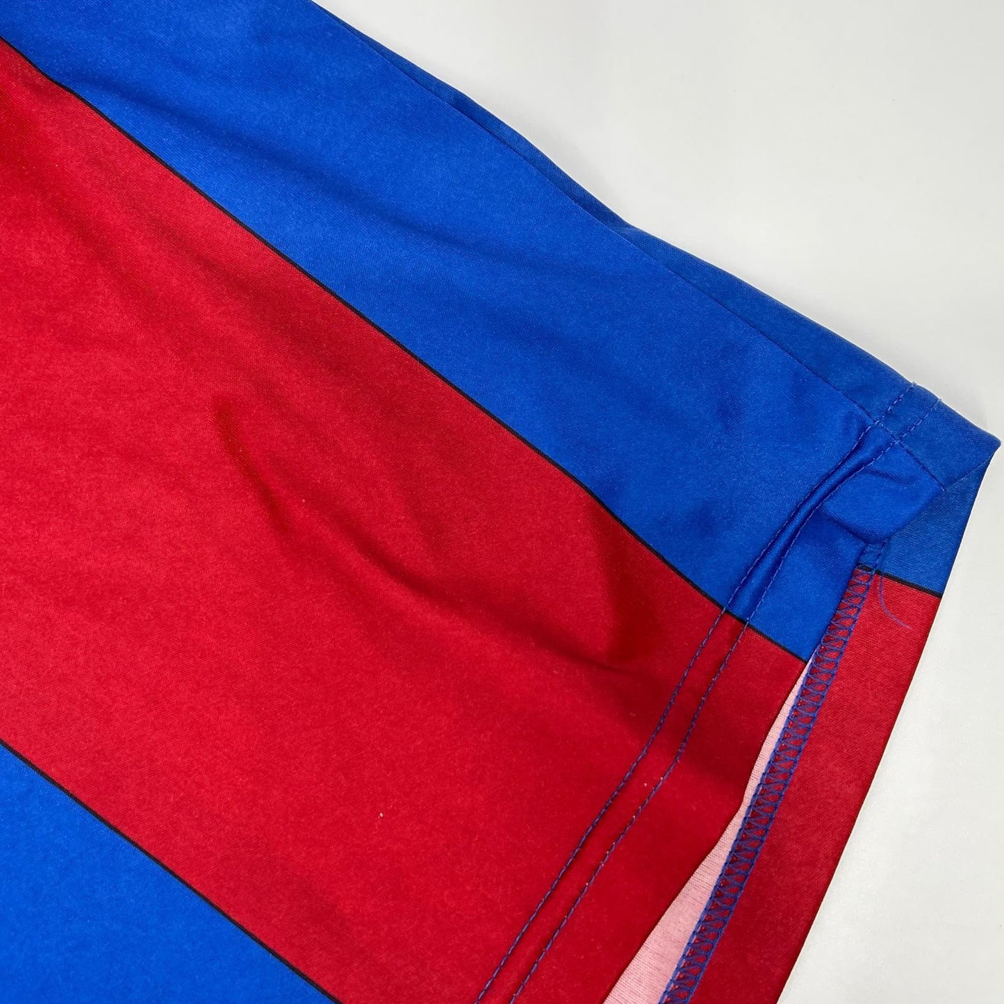 F.C.B Maradona 10 Replica Uniform T-Shirt Red/Blue Size L