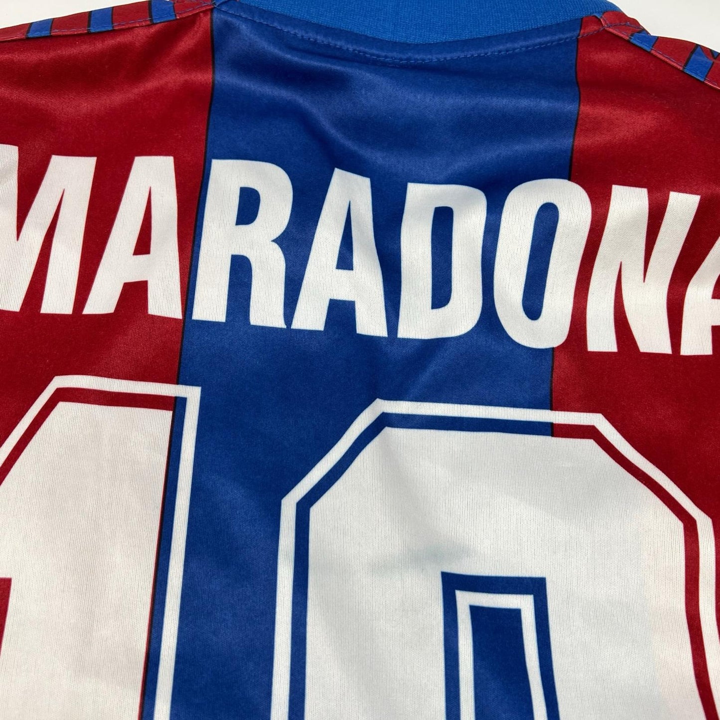 F.C.B Maradona 10 Replica Uniform T-Shirt Red/Blue Size L