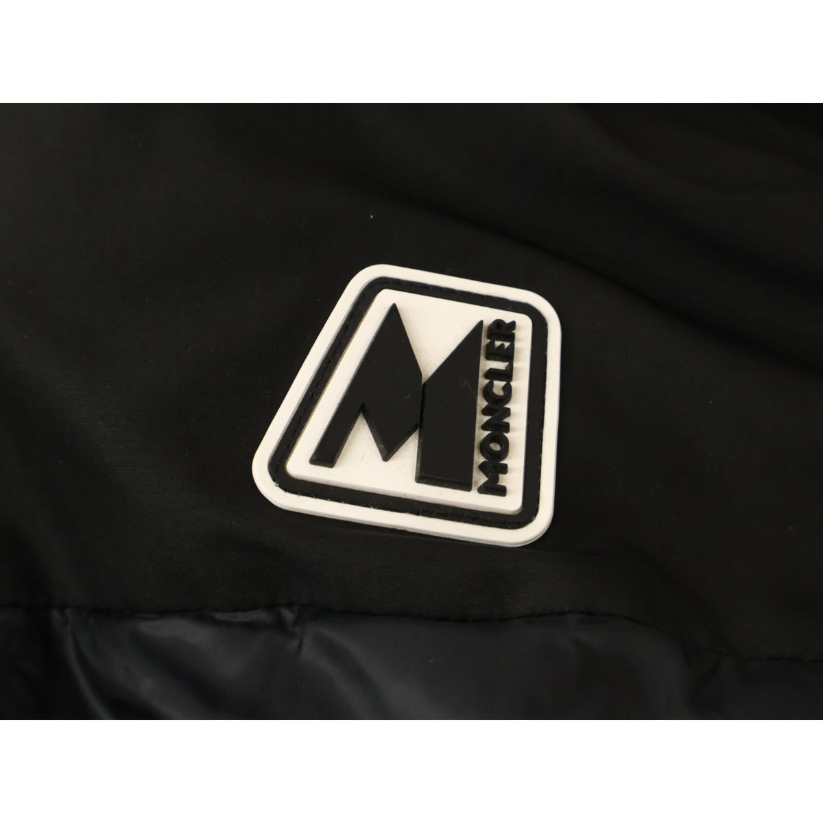 MONCLER Pernon Black Hooded Down Jacket Nylon Size 1