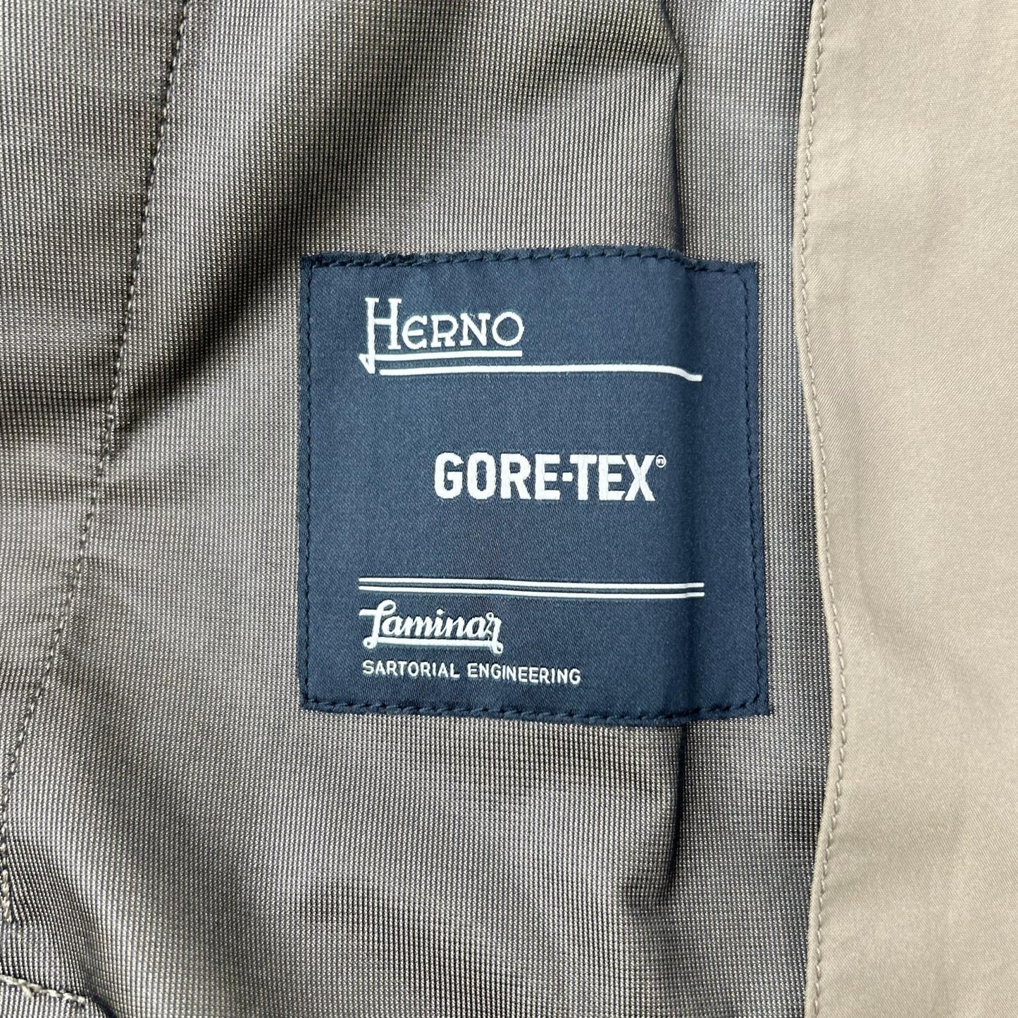 HERNO Beige GORE-TEX Laminar Mac Coat Size 46