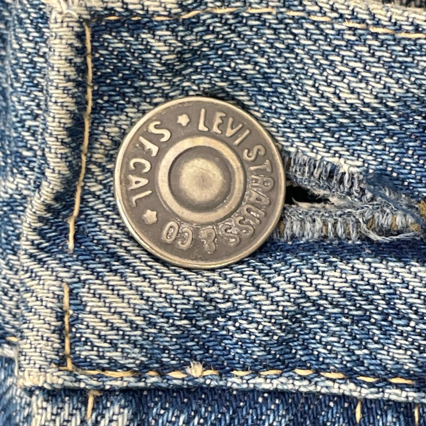LEVI'S 37501 1937 Reissue Cinch Back Indigo Jeans Size 32