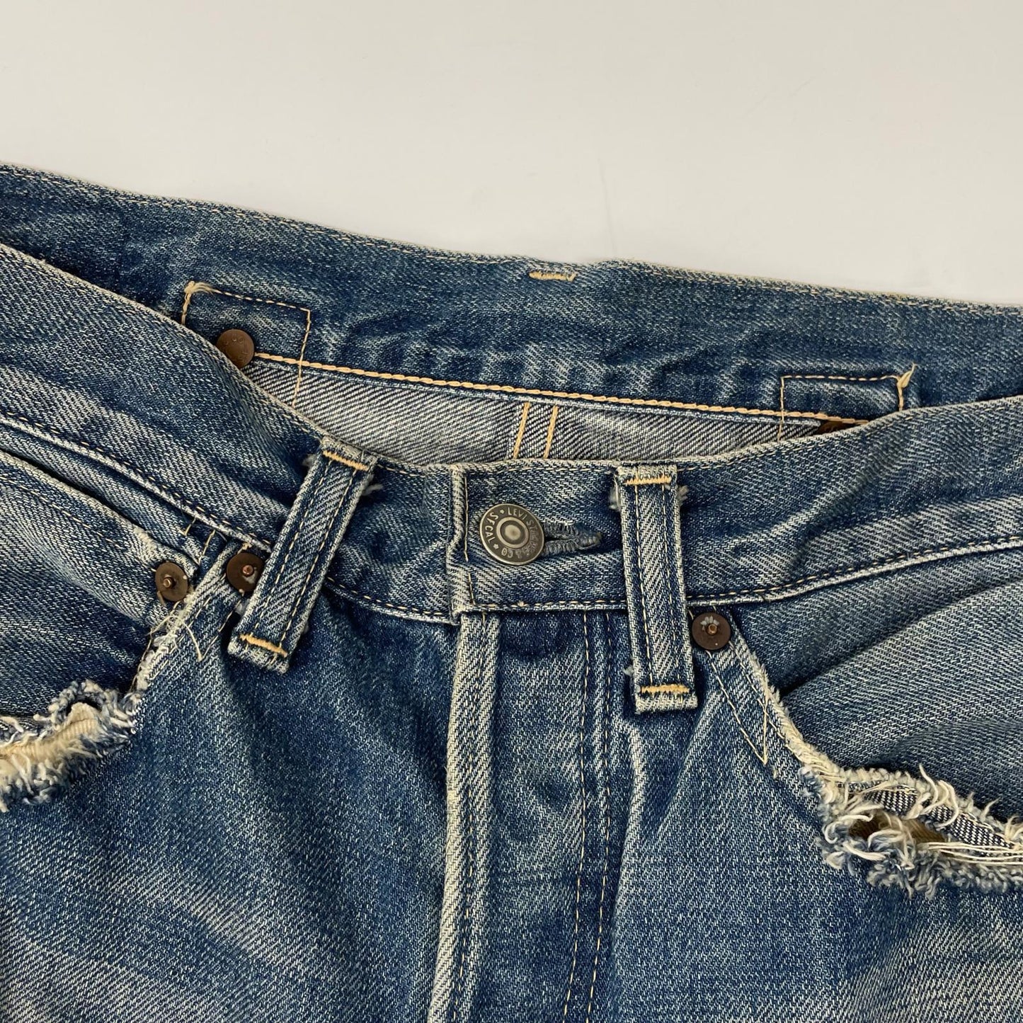 LEVI'S 37501 1937 Reissue Cinch Back Indigo Jeans Size 32