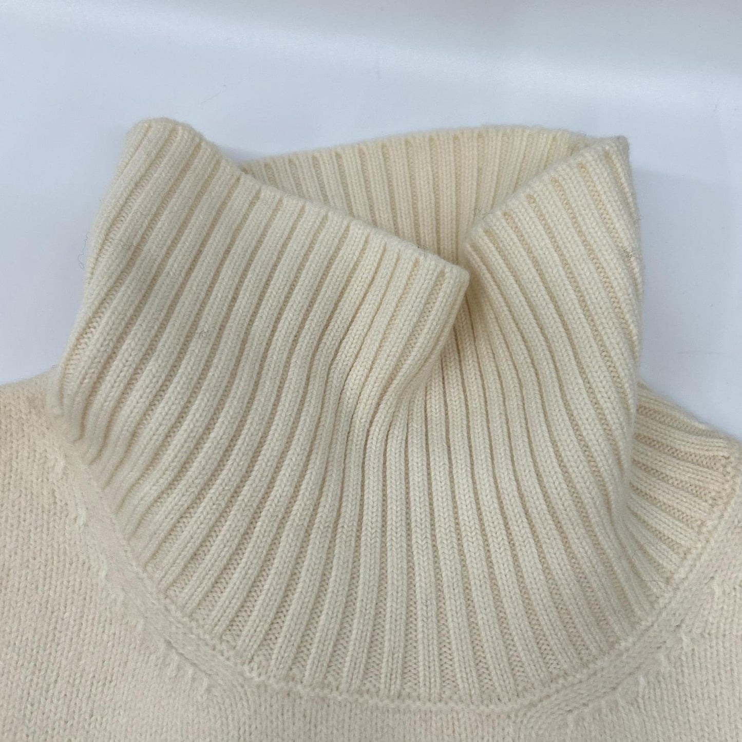 AMI Alexandre Mattiussi Ivory Wool Turtleneck Knit Size S