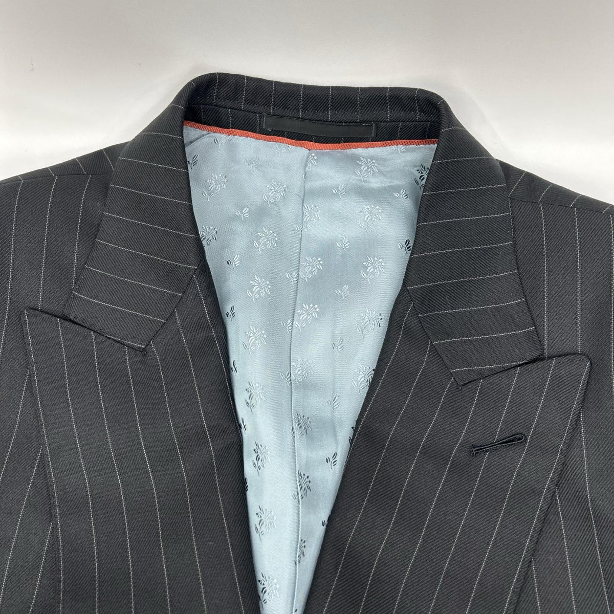 GUCCI Black Stripe 3-Piece Wool Suit Size 54