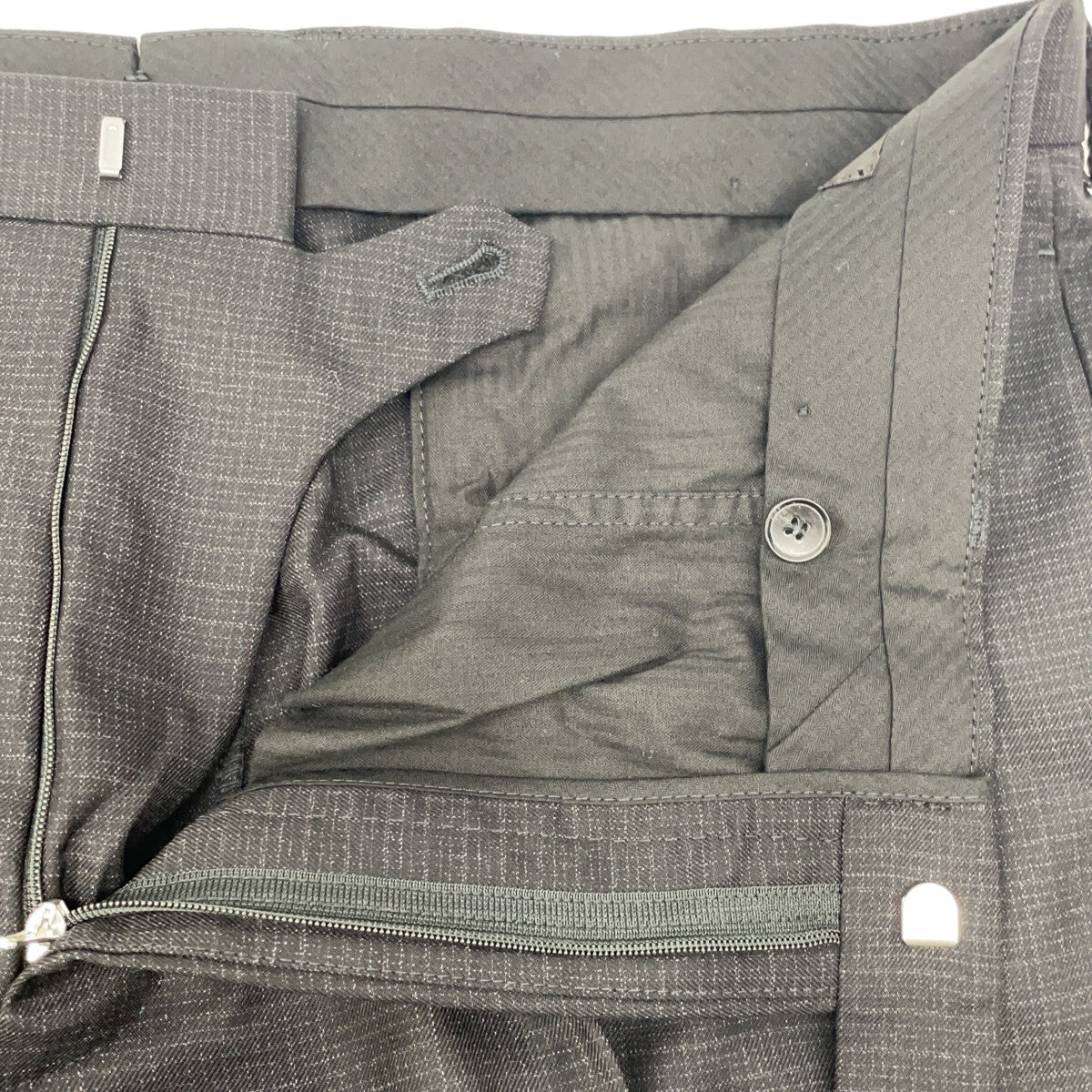 BOSS Black Wool Tailored 2-Piece Suit Size 44R