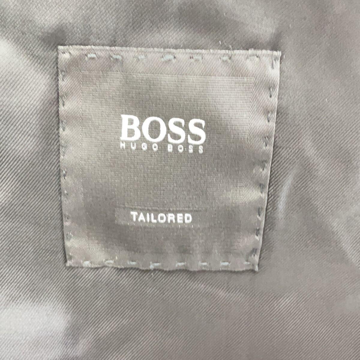 BOSS Black Wool Tailored 2-Piece Suit Size 44R