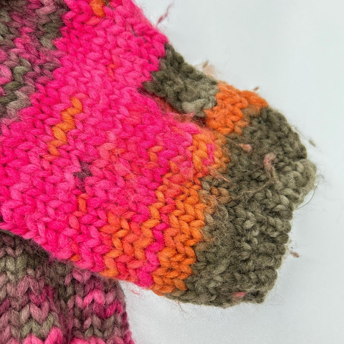 DIESEL Khaki/Pink Wool V-Neck Knit Sweater Size M