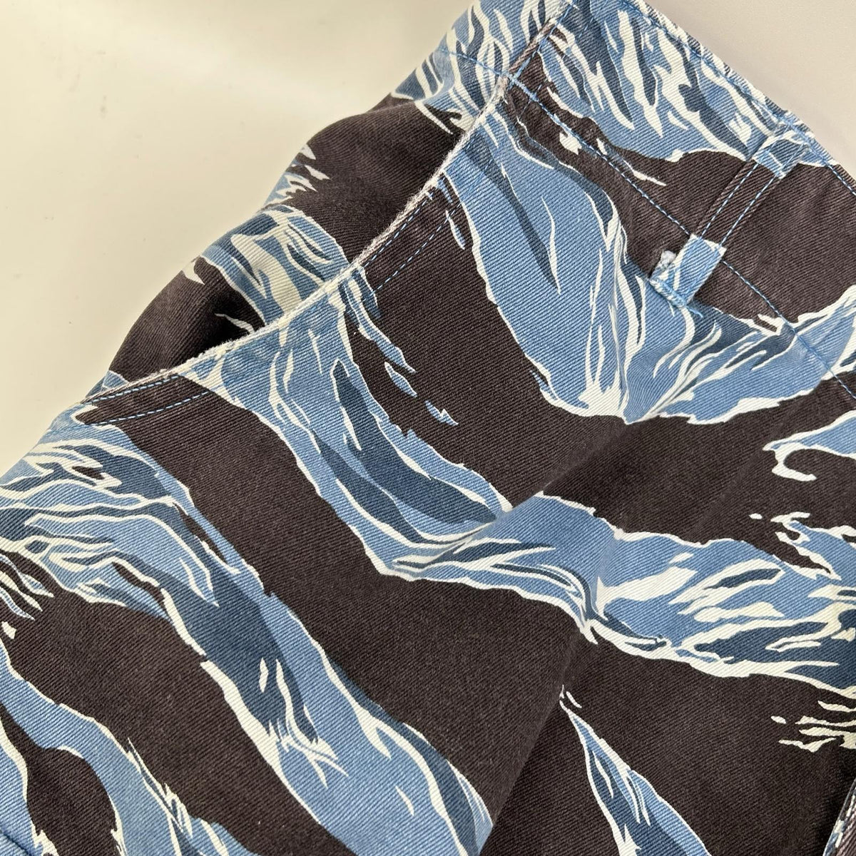 BUZZ RICKSON'S Blue Tiger Stripe Camo Cargo Pants Size L