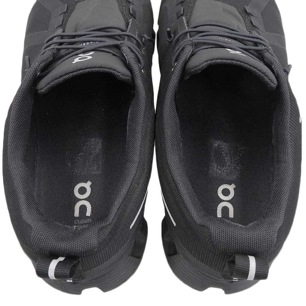 ON Cloud 5 Waterproof Sneakers Size 10.5(US)