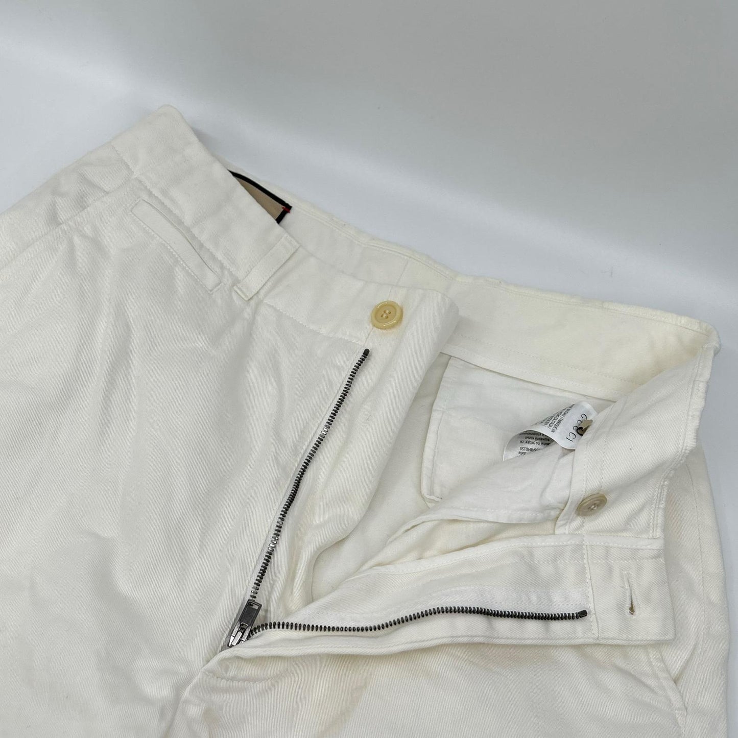 GUCCI White Interlocking G Shorts Size 44
