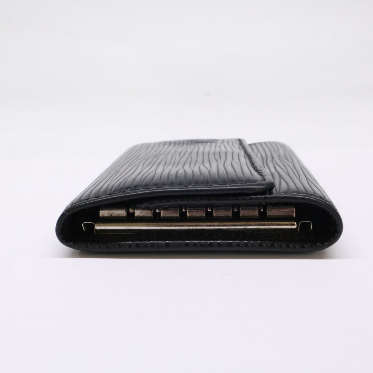 LOUIS VUITTON M63812 Epi 6-Key Holder Keychain