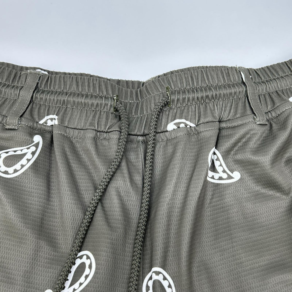 GRP GRP182-GPE006 Khaki Golf Bandana Shorts Pants Size VI