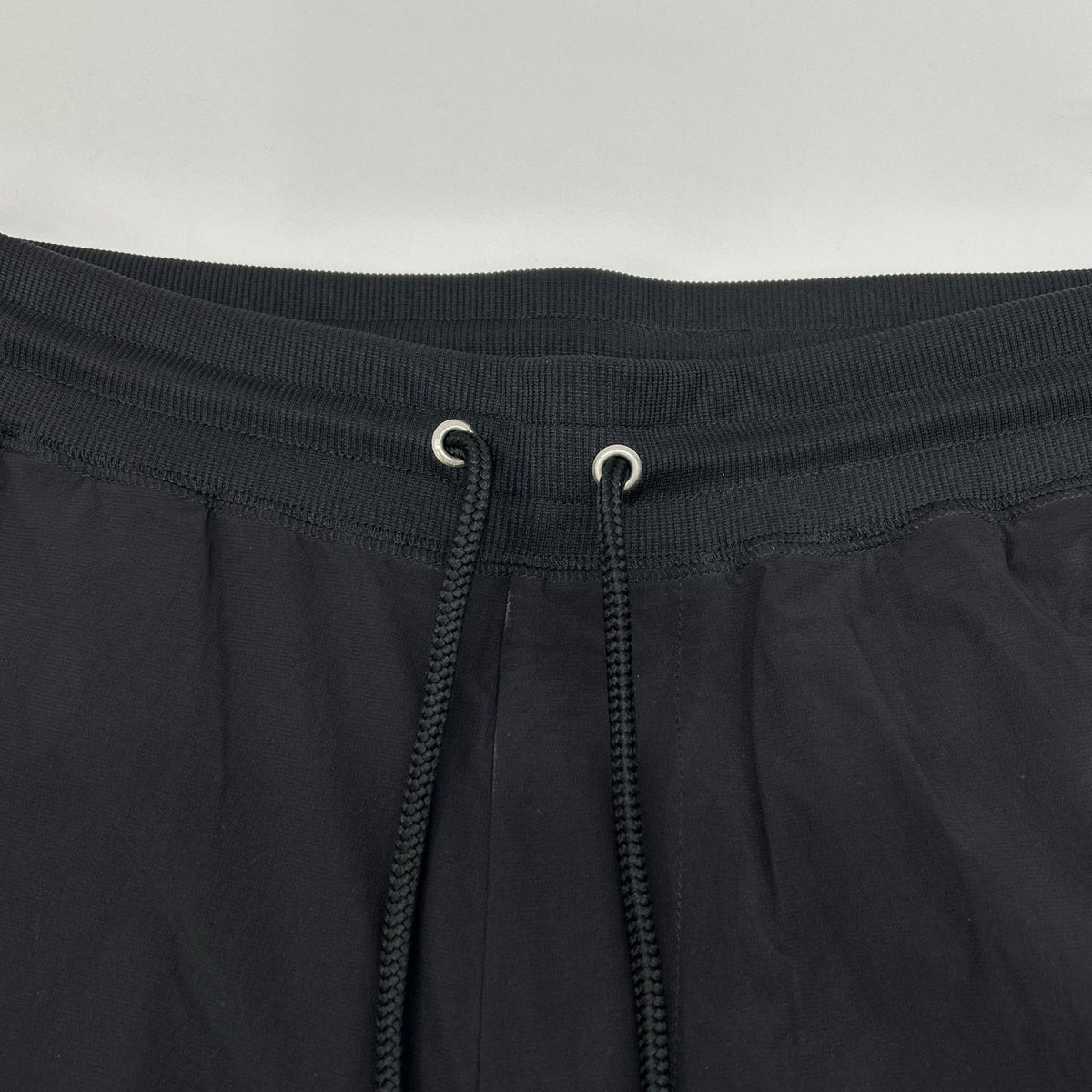 MRP 1piu1uguale3 Kaji 4-Way Nylon Rib Pants Black Size IV