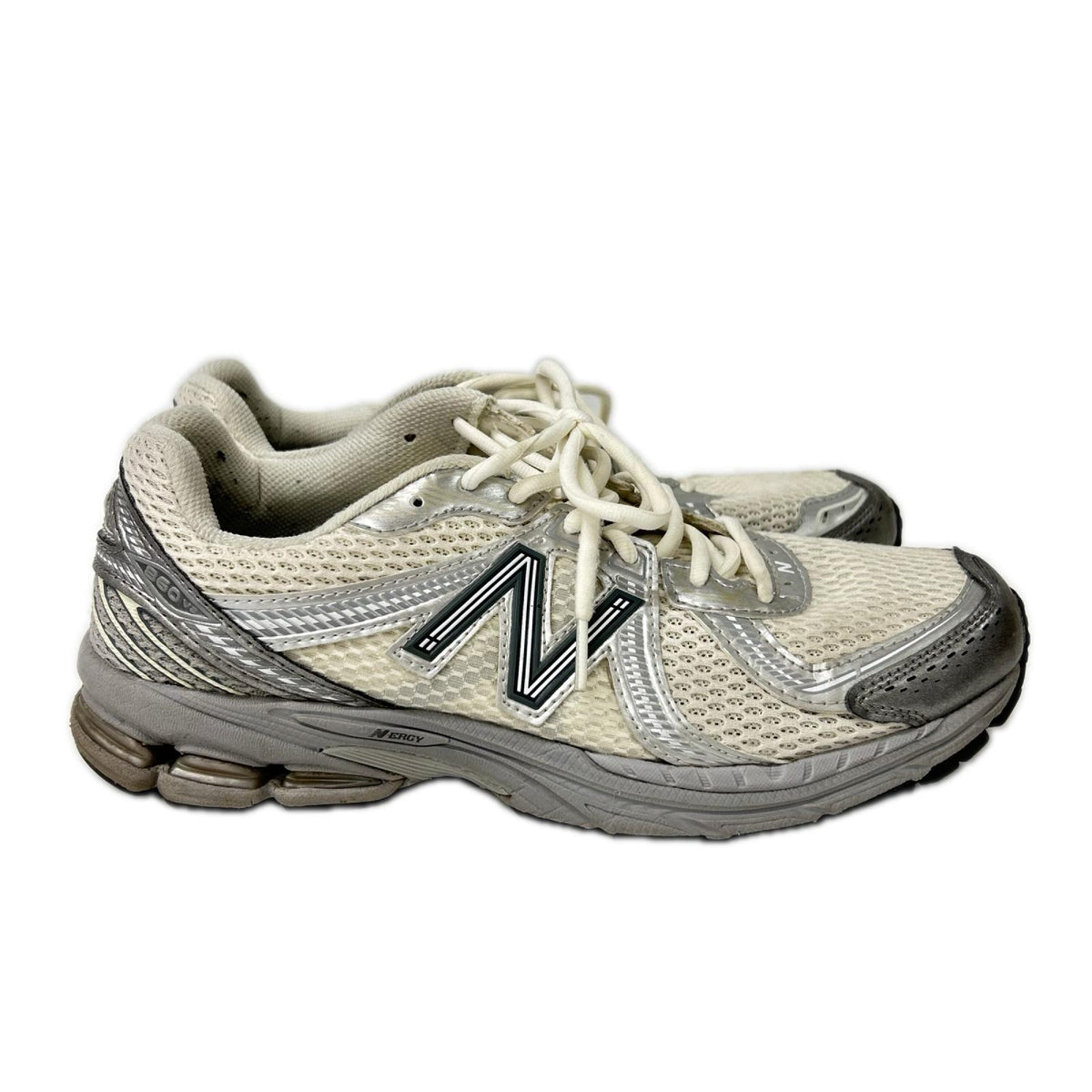 NEW BALANCE ML860GO2 White Silver Mesh Sneakers Size 26.5cm