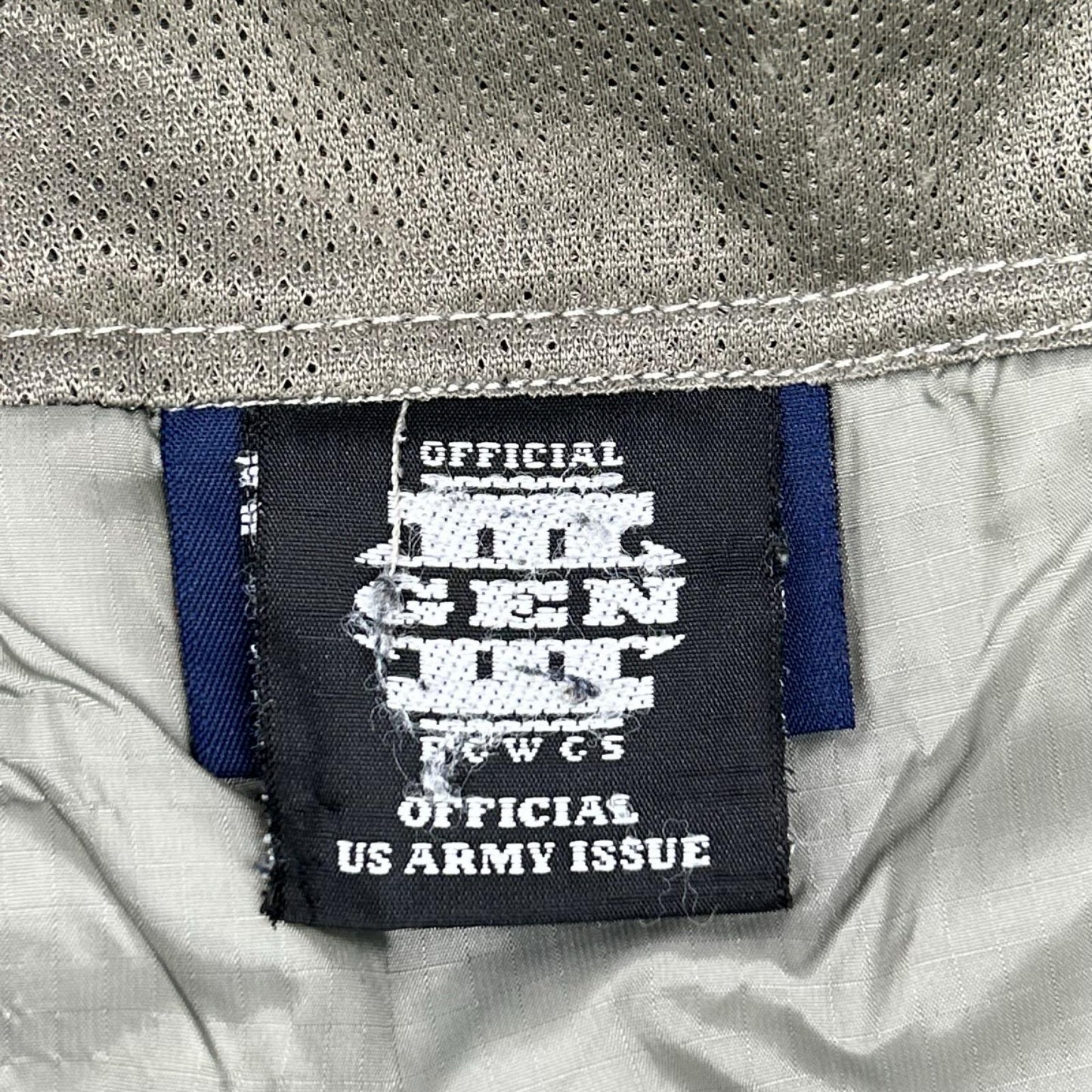ECWCS US Military ADS Gen3 Level7 Jacket Size MEDIUM