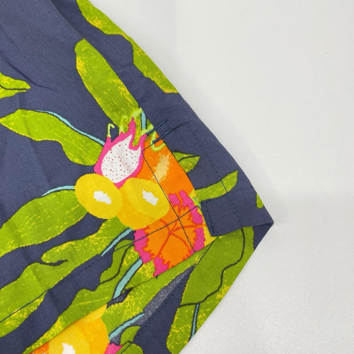 pataloha White Tag Black Banana Aloha Shirt Multi