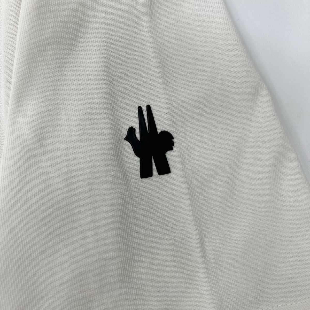 MONCLER 22 White Rubber Logo T-Shirt Size XL