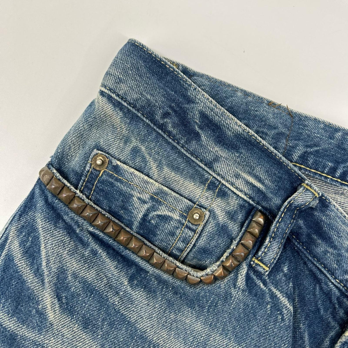 HYSTERIC GLAMOUR Distressed Selvedge Jeans Indigo Size 32