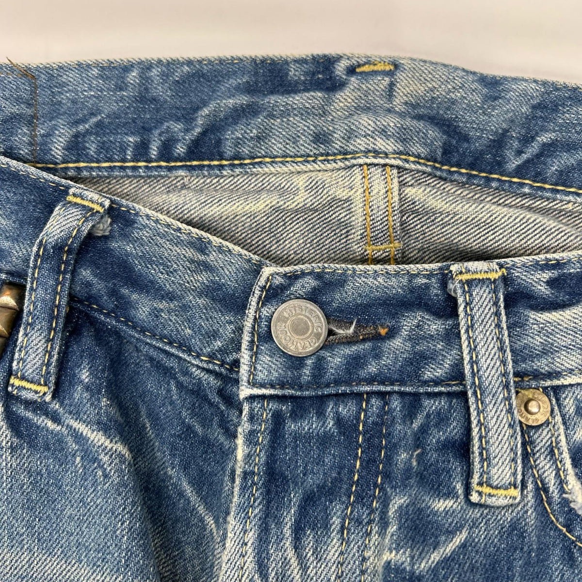 HYSTERIC GLAMOUR Distressed Selvedge Jeans Indigo Size 32