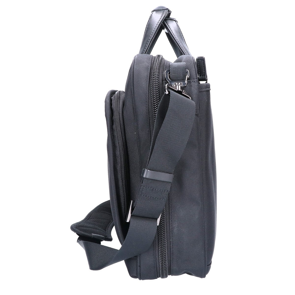 ace. EVL-4.0 Black Nylon Business Briefcase