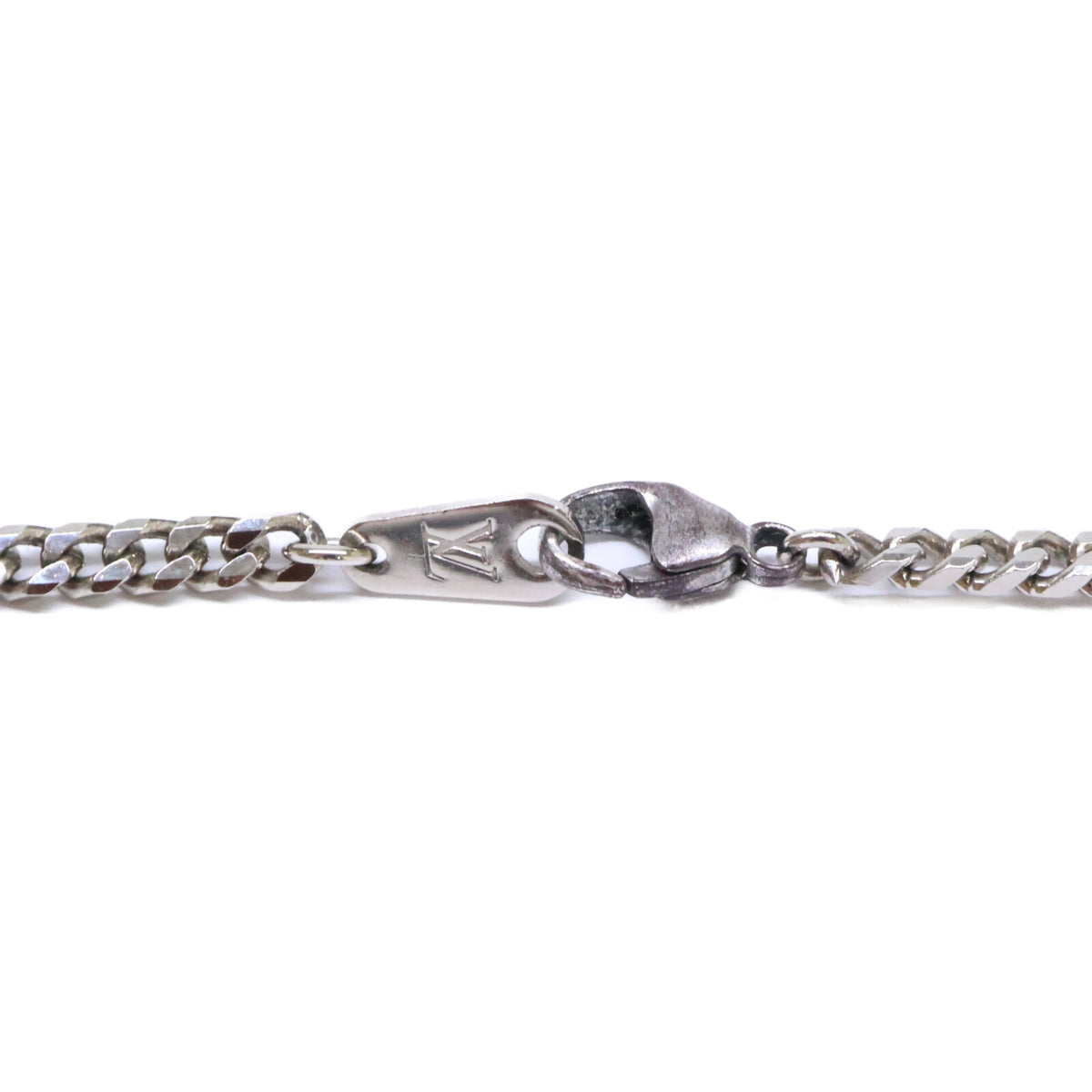 LOUIS VUITTON 25 Damier Staple Pendant Necklace Silver