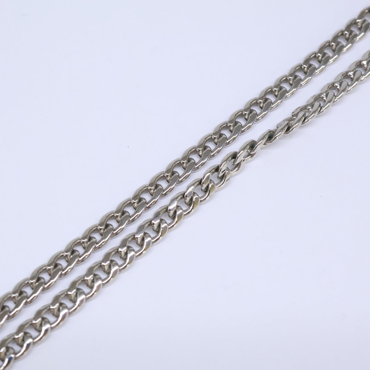 LOUIS VUITTON LV Tag Necklace Silver
