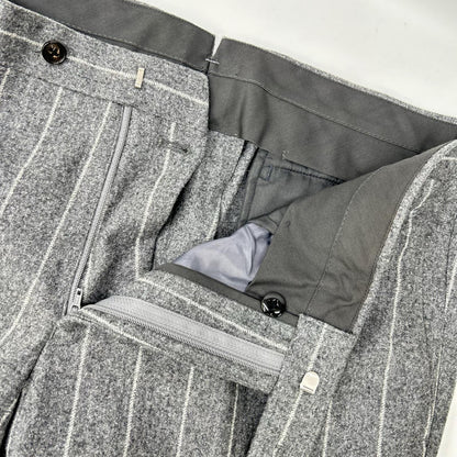 UNIVERSAL LANGUAGE Gray Stripe Canonico Wool Suit Size 48