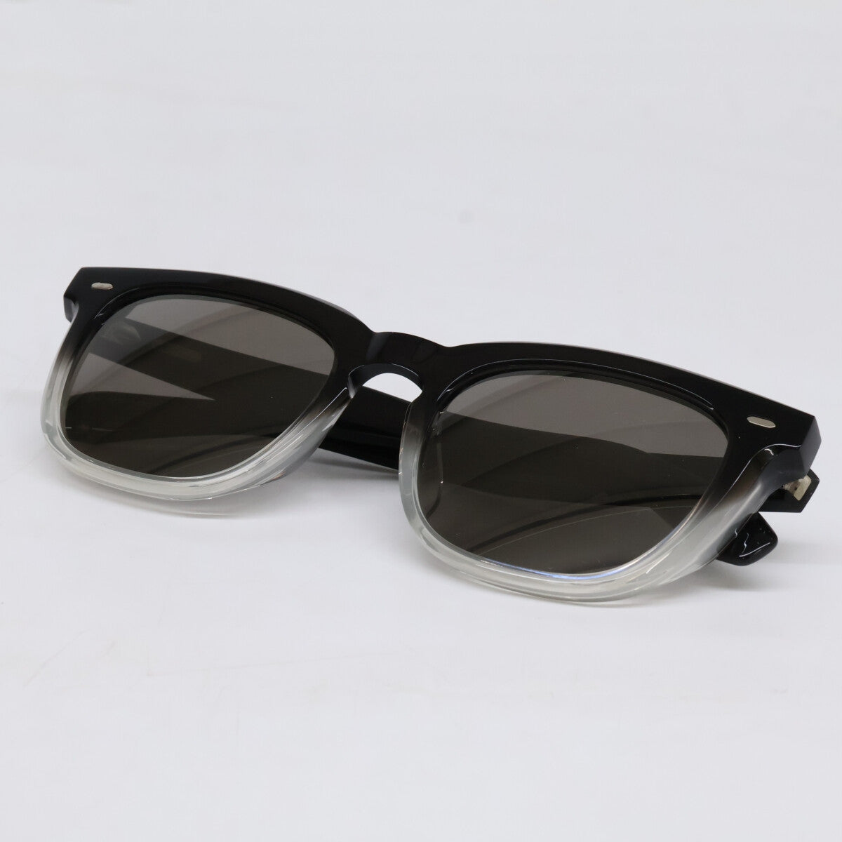 OLIVER PEOPLES OV5546SU Sunglasses Black/White Size 52x20