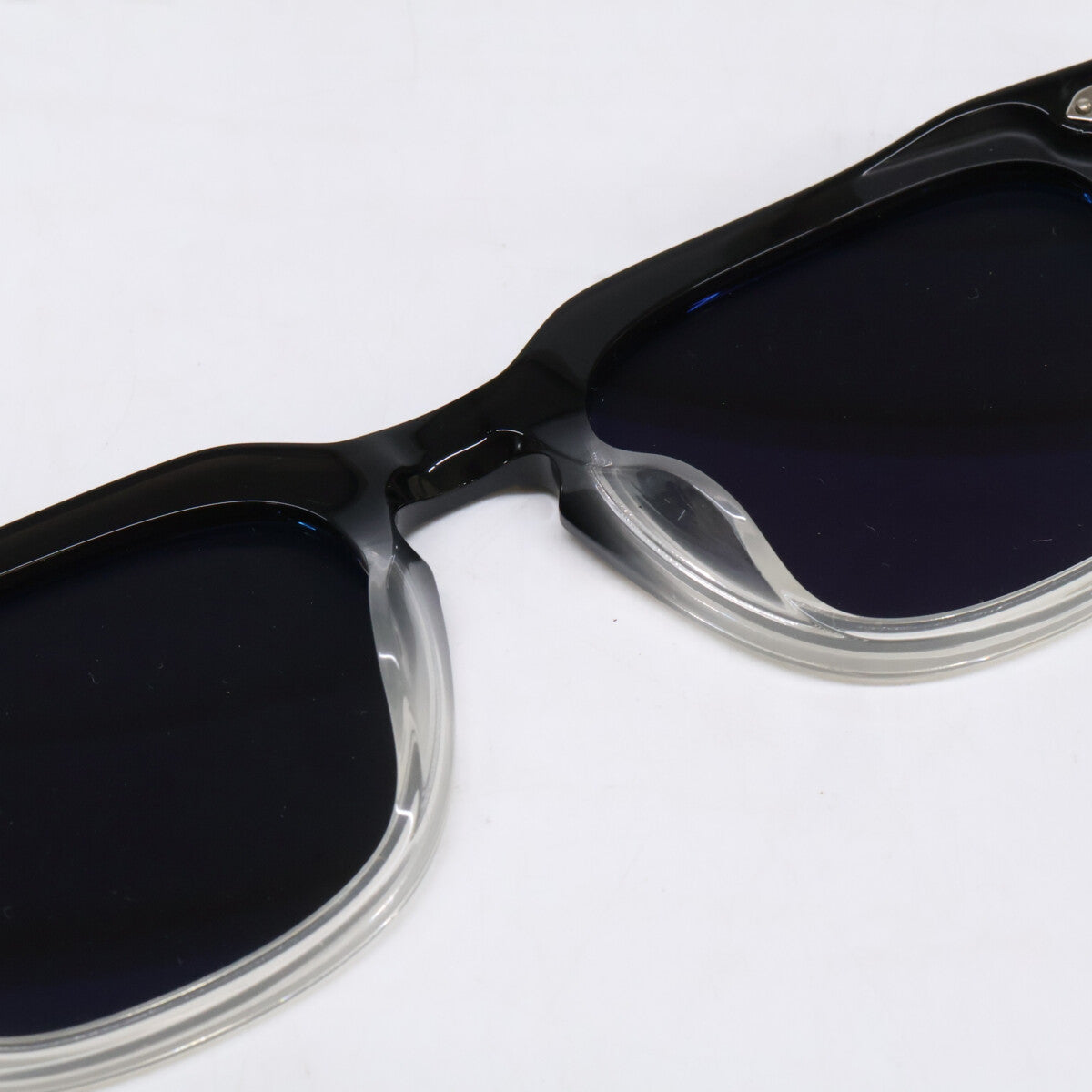 OLIVER PEOPLES OV5546SU Sunglasses Black/White Size 52x20