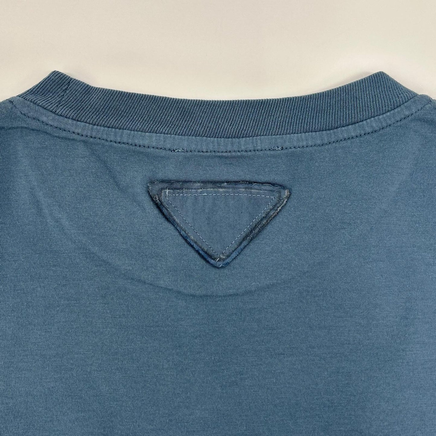 PRADA Blue Triangle Logo T-Shirt UJM572 Size M