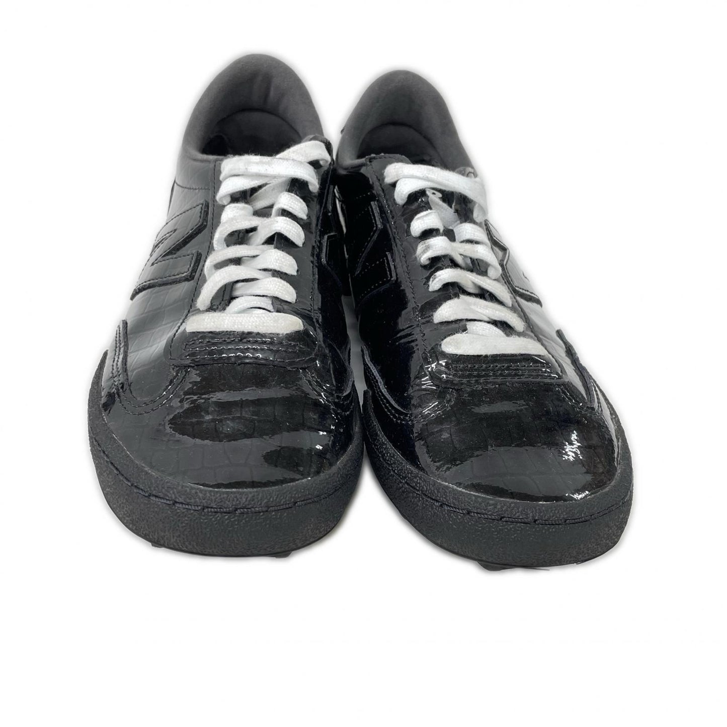 NEW BALANCE Black Gator Run Patent Leather Sneakers Size 9