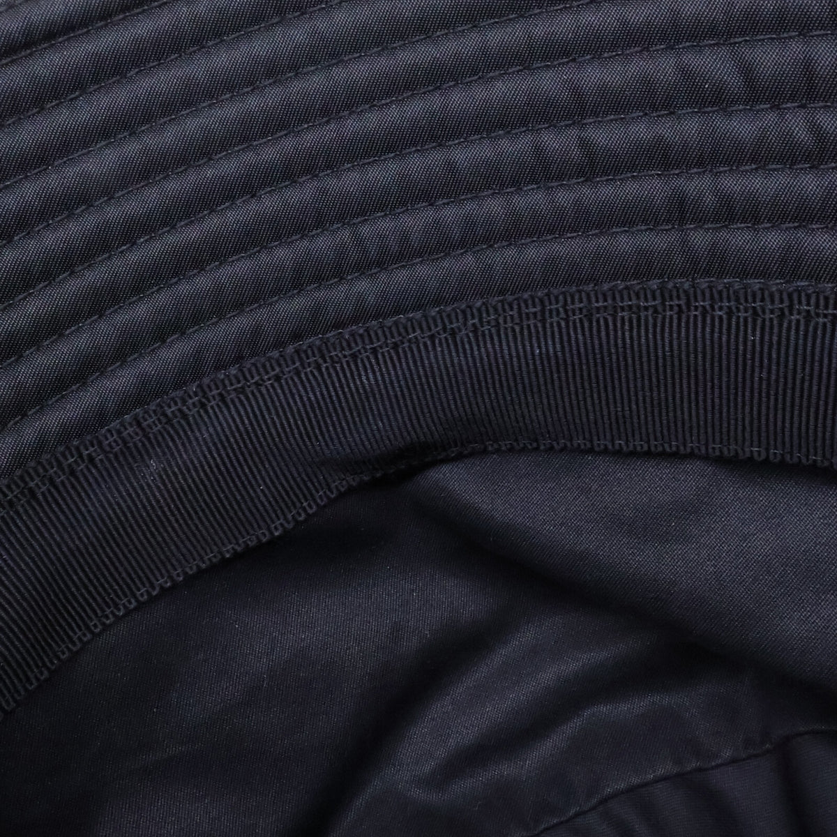 PRADA 2022 Re-Nylon Triangle Logo Bucket Hat Black Size M