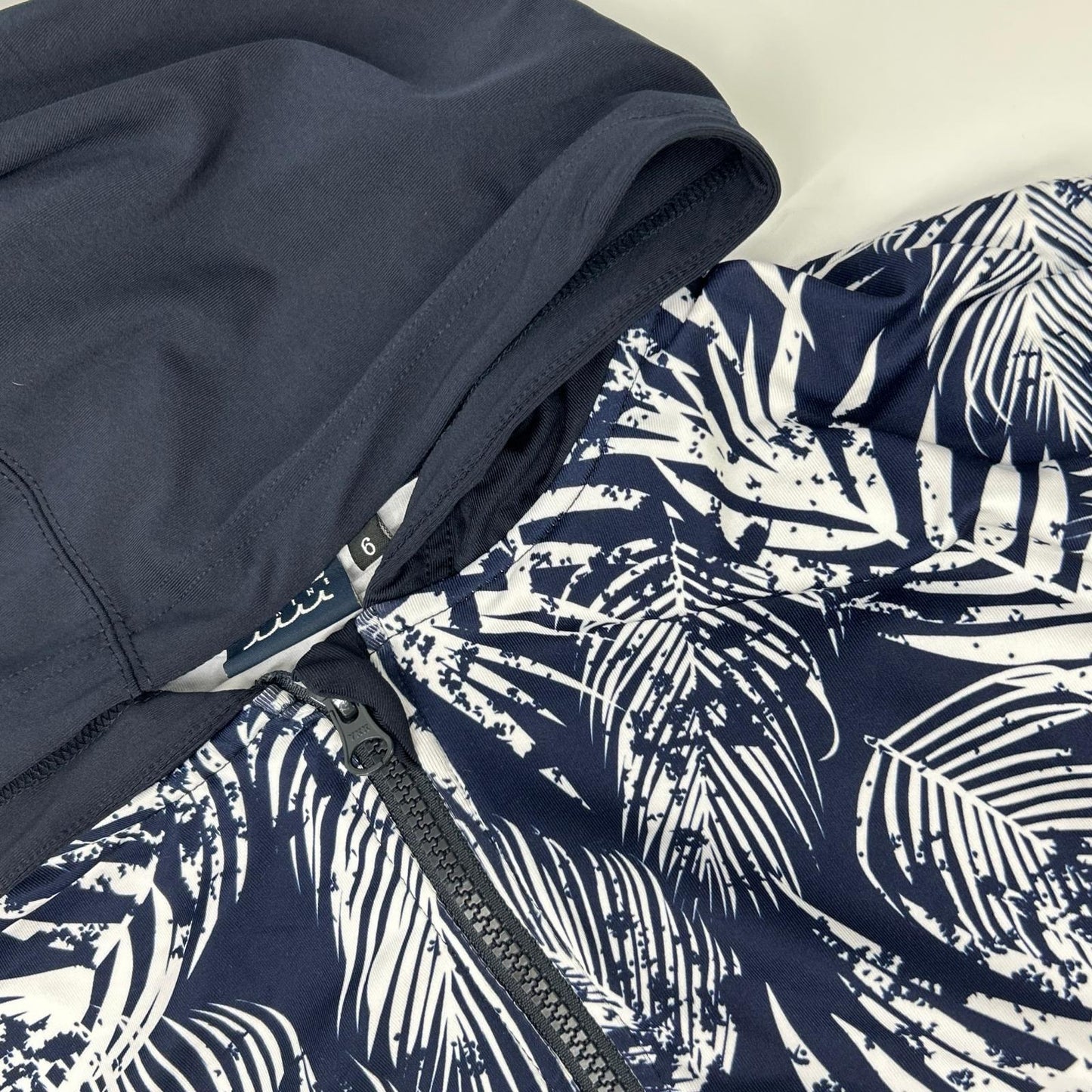 MUTA MARINE Navy Leaf Design Tech Zip-Up Parka Size 6