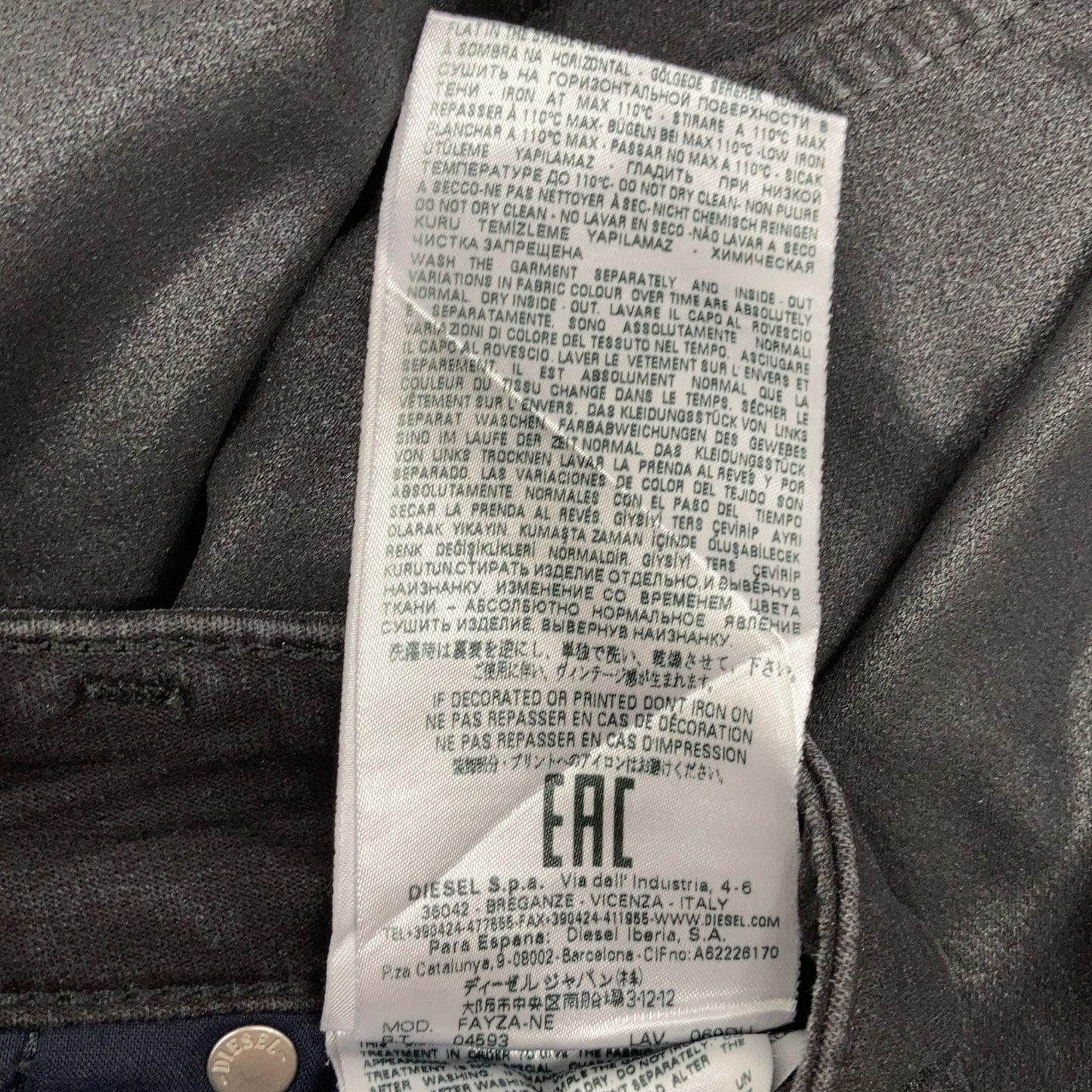 DIESEL FAYZA-NE Coated 3D Sweatpants Size 25