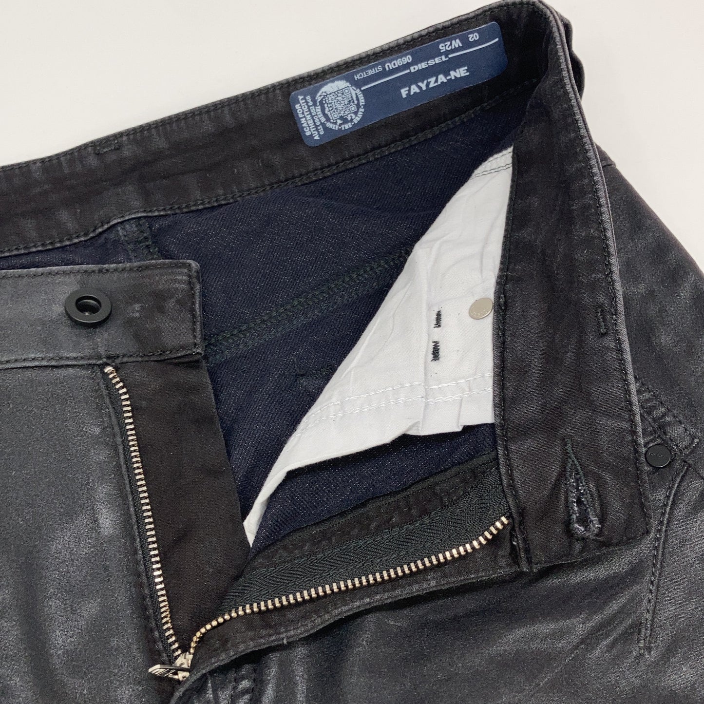 DIESEL FAYZA-NE Coated 3D Sweatpants Size 25