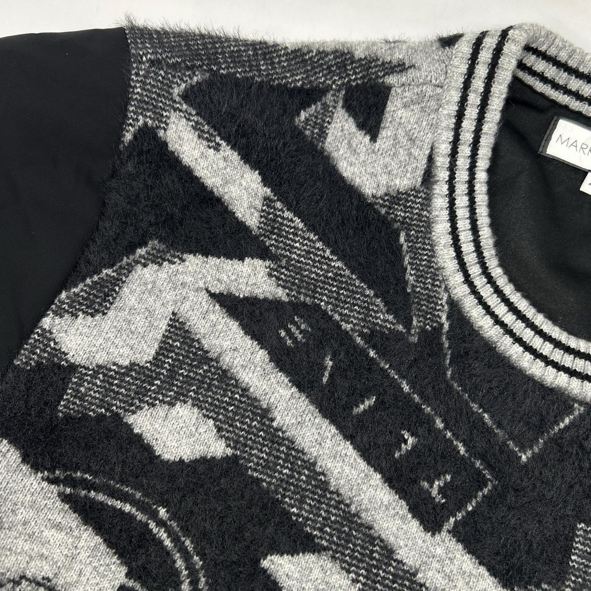MARK&LONA MXM-5C-AB75 Geometrics Camo Pullover Black Size 44