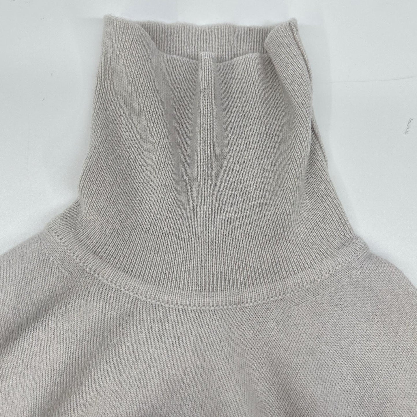 FEDELI Light Gray Cashmere Slim Turtleneck Sweater Size 48