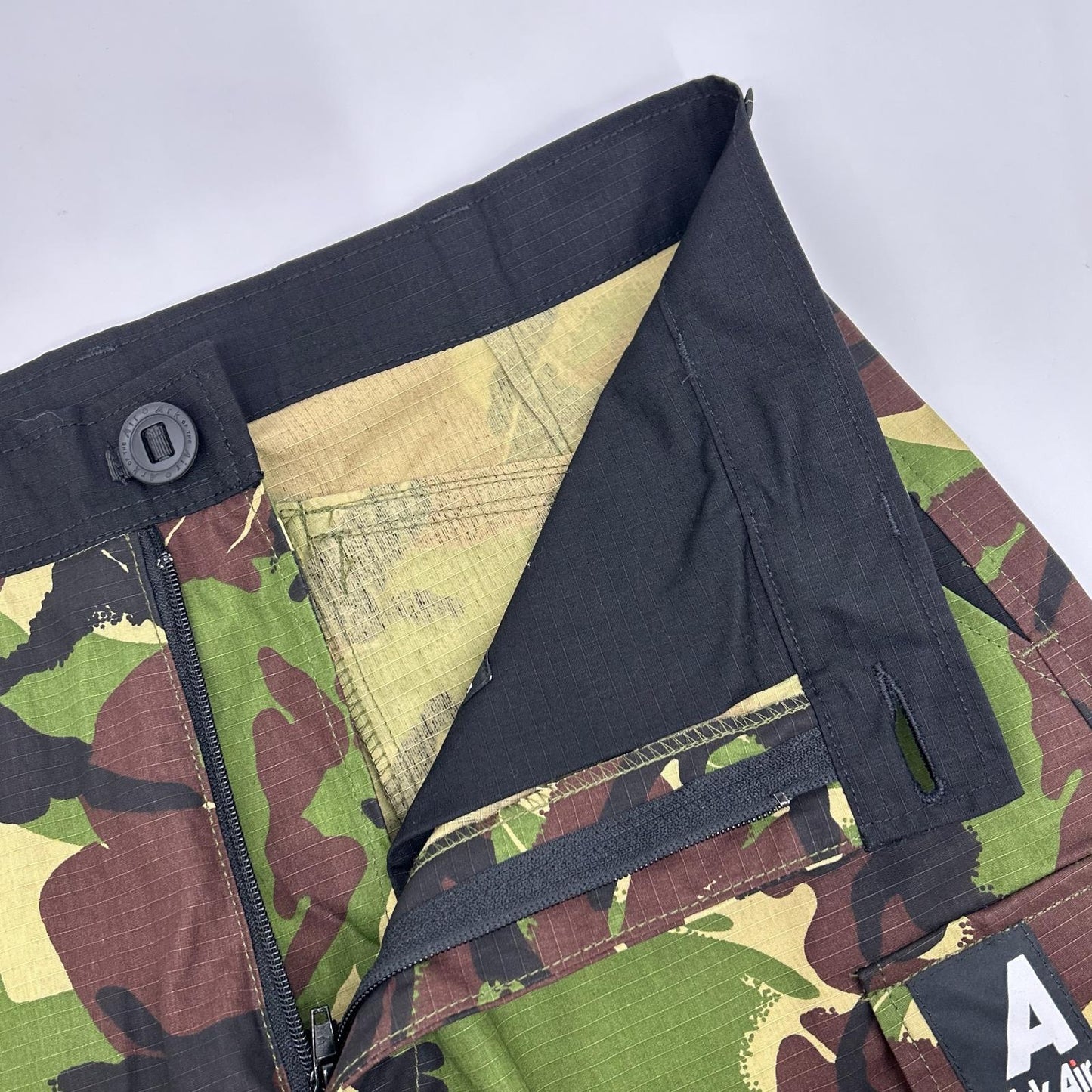 Tone Ark-air x VAPORIZE 2-Tone 6-Pocket Pants Khaki Size L