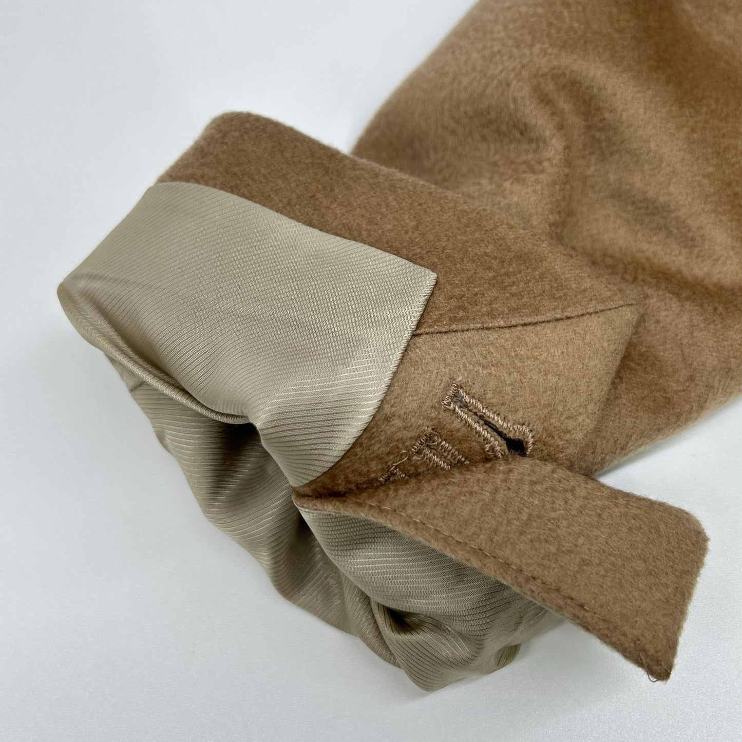 UNIVERSAL LANGUAGE Colombo Cashmere Double Coat Camel Size S