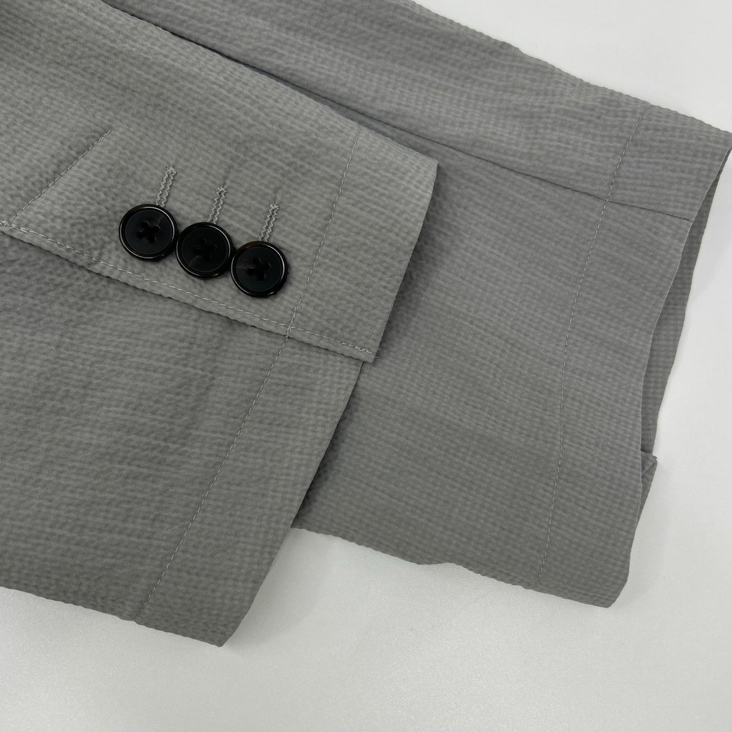 Theory 25SS Gray Seersucker 2B Blazer Size 42