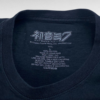 T-Shirt Black Size L