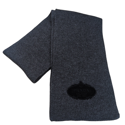 PRADA Logo Patch Virgin Wool Muffler Gray