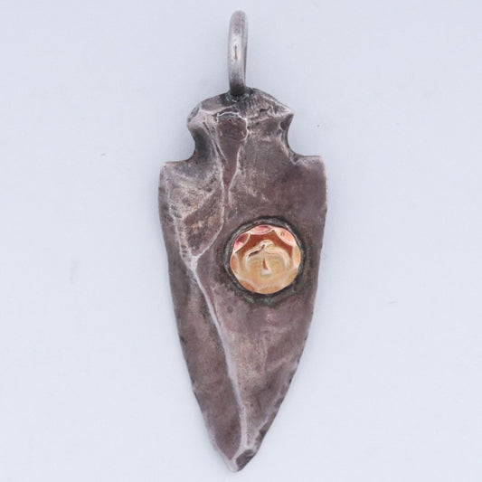 GORO'S K18 Gold Metal Arrowhead Pendant Silver