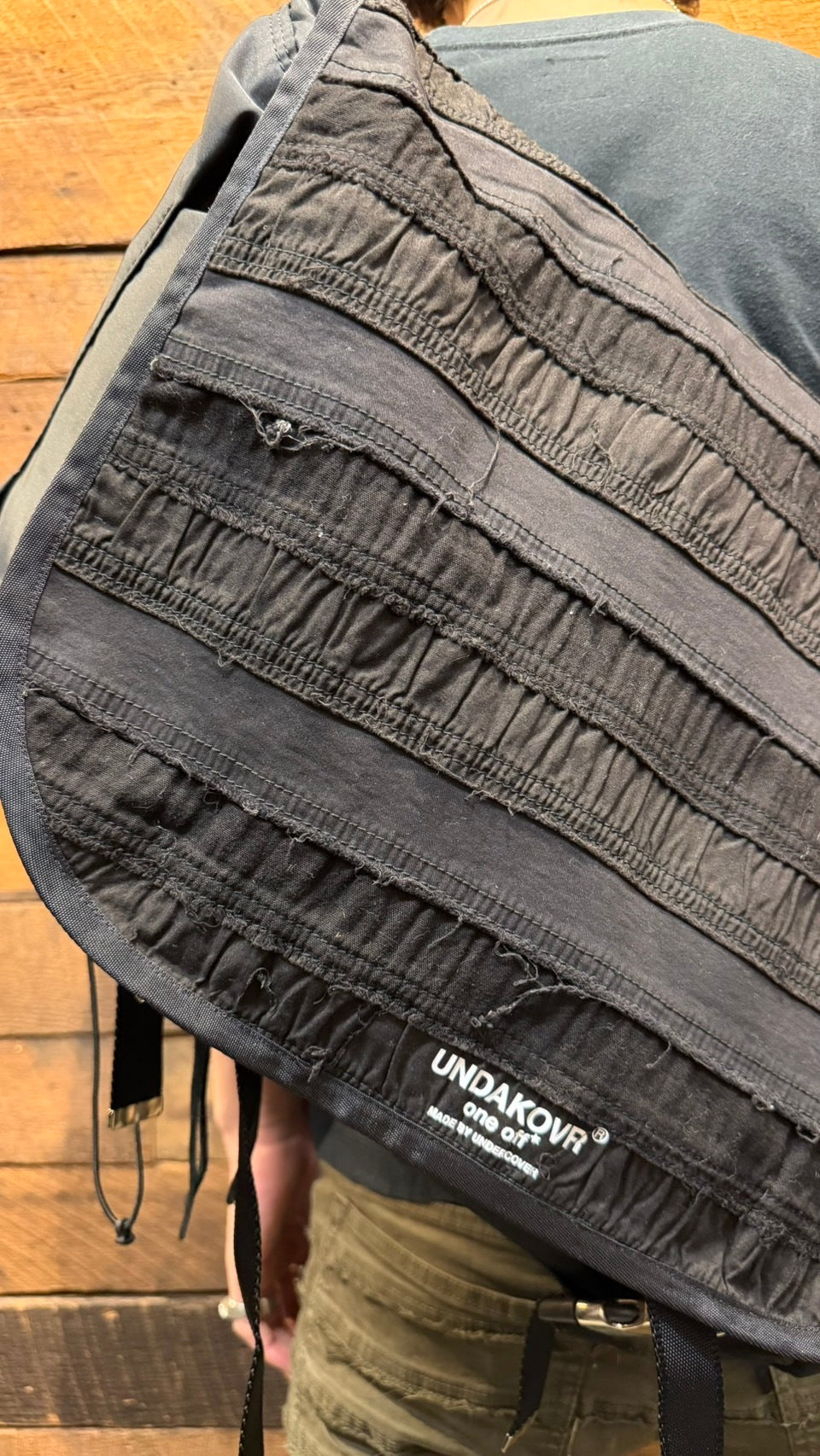 undercover "One Off" Black Size FREE