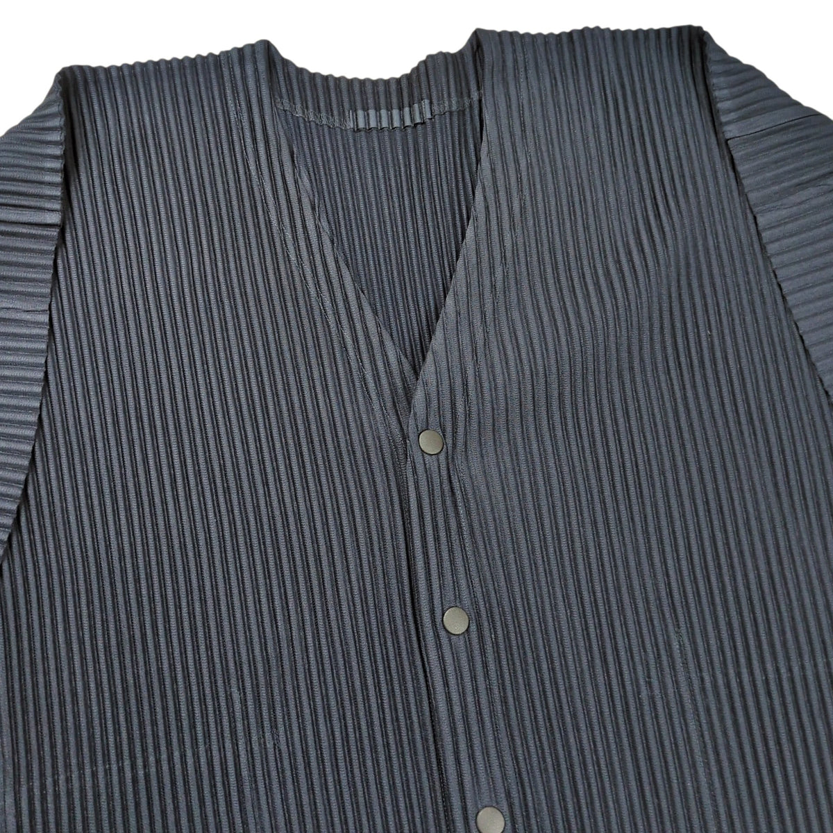 HOMME PLISSE ISSEY MIYAKE Pleats Cardigan Navy Size 3