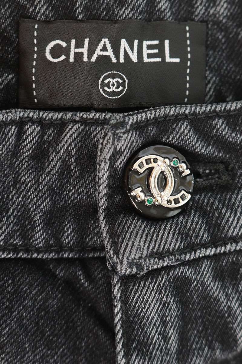 CHANEL 26AW Metiers d'Art Coco Mark Jeans Black Size 40