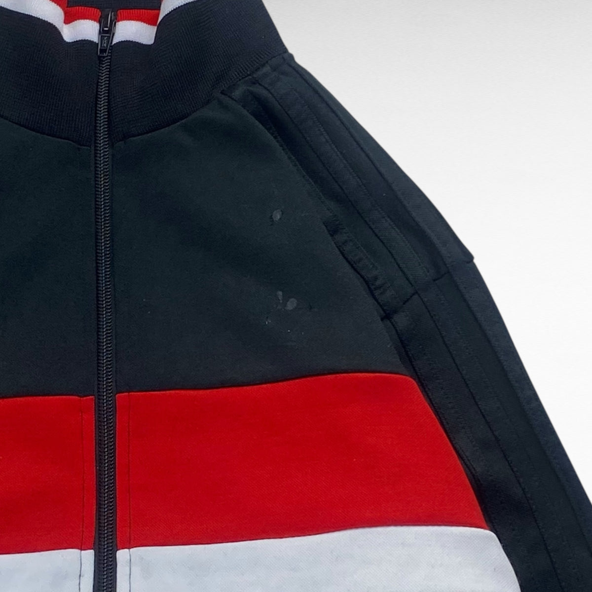 adidas originals 00s Jacket Size M